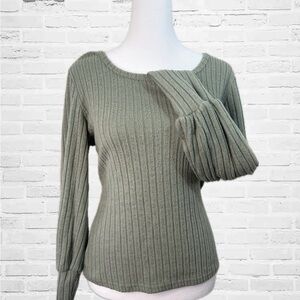 Women's Ribbed Knit Sweater - Green